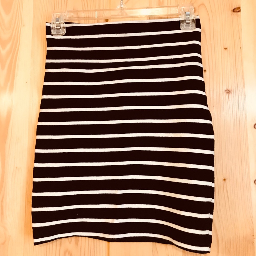 Stripped mini skirt size S